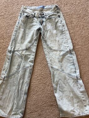 Demetra’s Aeropostale Light Wash Blue Star Women's Jeans